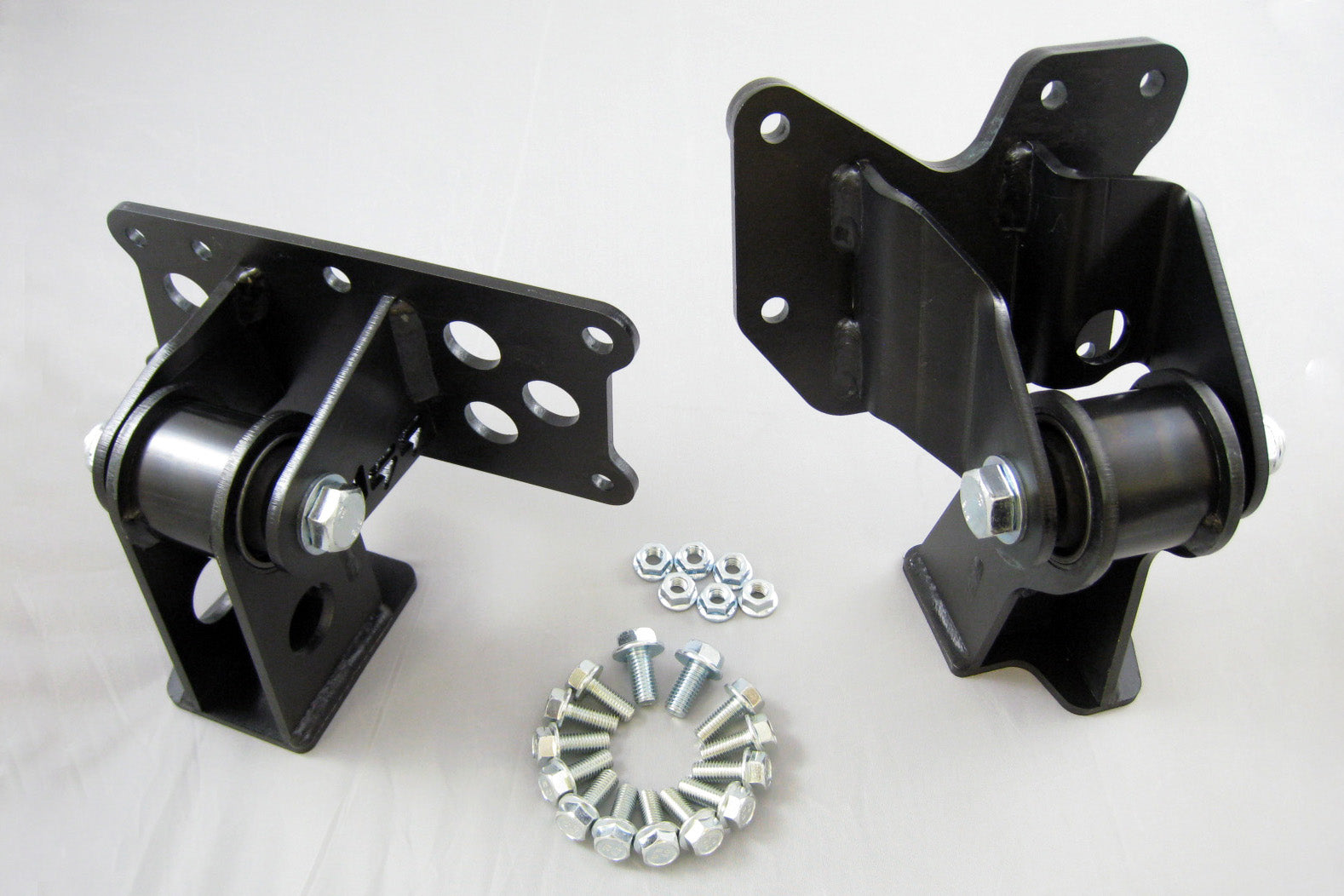 Supports moteur Volvo 240 pour moteur Volvo 5 ou 6 cylindres - Performance-shop