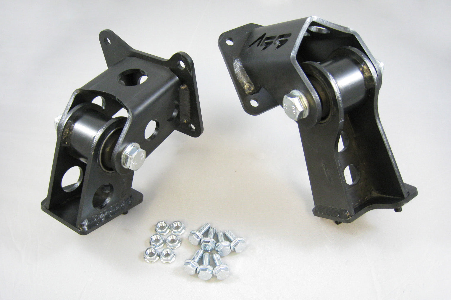 Supports moteur Volvo 240 pour moteur B23/B230 - Performance-shop